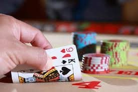 sri77 live casino baccarat roulette blackjack dealer cantik